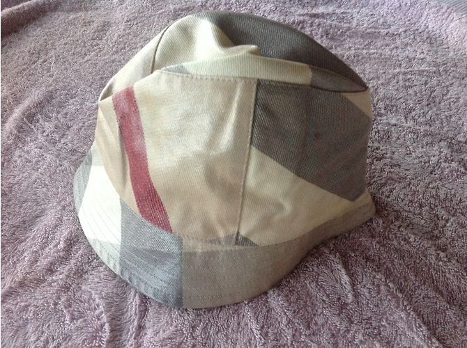 Burberry Chapéus Gorros Luvas - vista 3