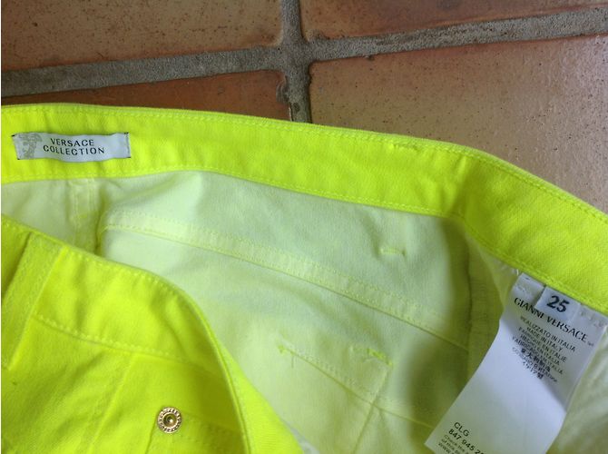 Vaqueros de denim amarillo Gianni Versace Talla 38 - vista 4