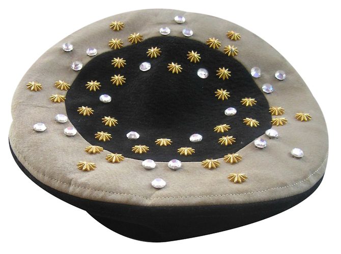 Yves Saint Laurent Chapeaux - vue 2