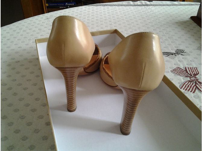 Sergio Rossi Pumps aus beige Leder und Python 35 - Ansicht 3
