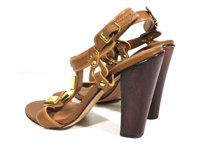 Sandali Steve Madden in pelle Cammello con borchie oro Caramello - vista 4