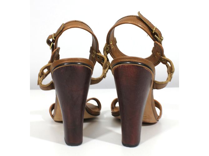 Sandali Steve Madden in pelle Cammello con borchie oro Caramello - vista 5