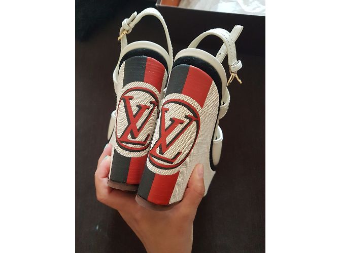 Louis Vuitton Mules compensées Beige - vue 5