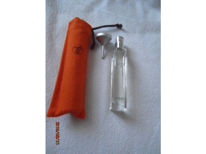 Hermès Spray nómada recargable Caramelo - vista 3