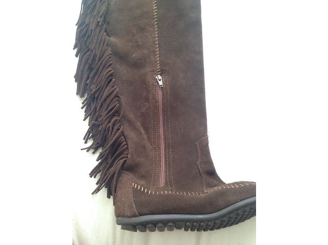 Botas Minnetonka x maje Castaño - vista 3