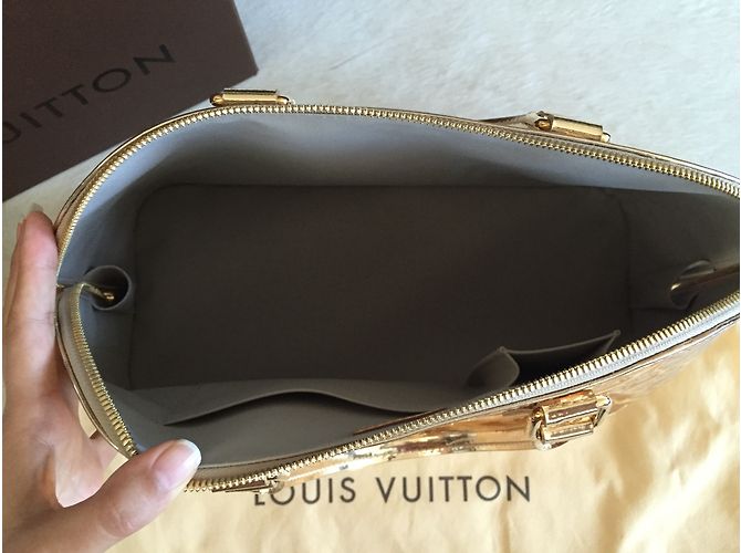 Louis Vuitton ALMA MM MIROIR DORE GOLD - EDIZIONE SPECIALE D'oro - vista 6