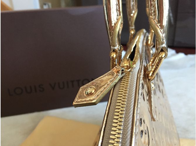 Louis Vuitton ALMA MM MIROIR DORE GOLD - EDIZIONE SPECIALE D'oro - vista 9