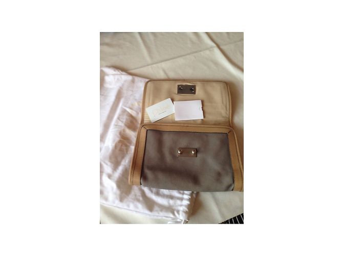 Pochette Chloé in pelle beige - vista 5