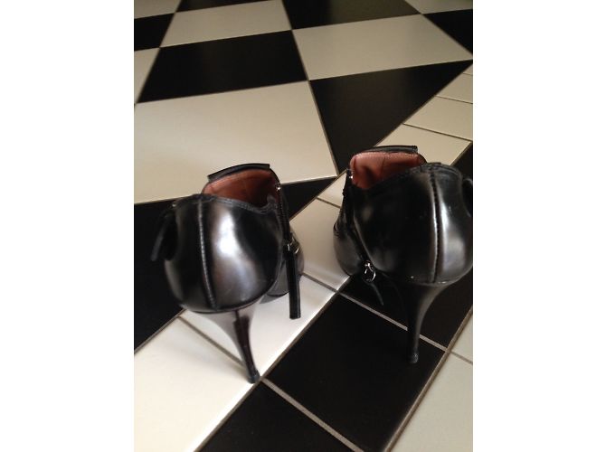 Giuseppe Zanotti Botines peep-toe de piel. Negro - vista 4