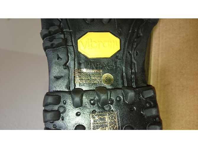 Acne Bottes avec fourrure - vue 10