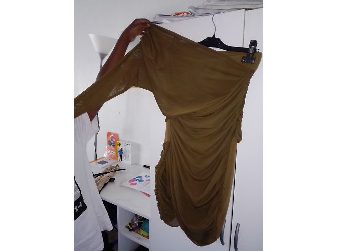 Zara Kleid Khaki mit transparentem Ärmel - Ansicht 6