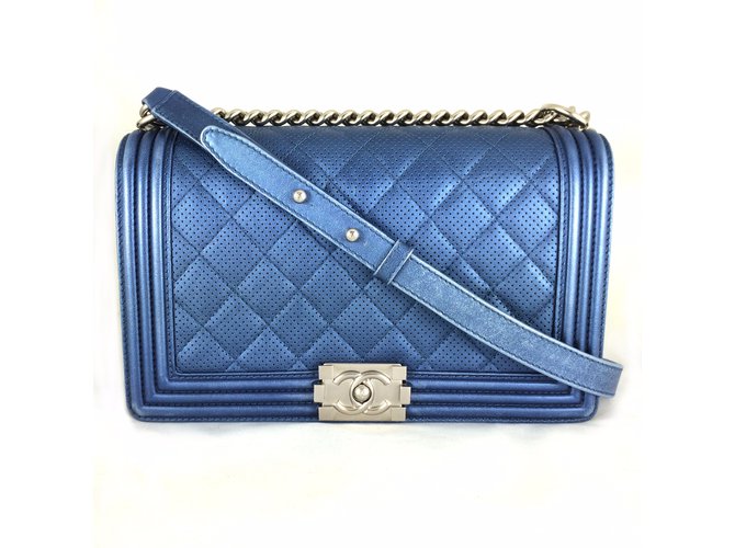 Chanel Boy Blue Perforated Quilted Flap Leather ref.24803 - Joli Closet