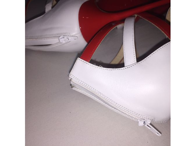 Sandali Christian Louboutin in vernice bianco 41 - vista 4