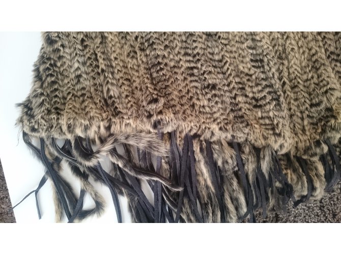 Rizal Kaninchen gestrickter Poncho Hellbraun - Ansicht 3