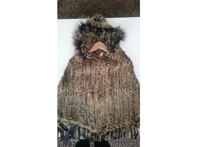 Rizal Kaninchen gestrickter Poncho Hellbraun - Ansicht 4