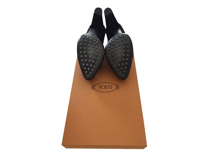 Décolleté Tod's in pelle di cervo nera taglia 37 - vista 2