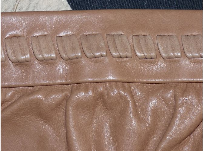 Pochette in pelle rosa Gerard Darel - vista 4