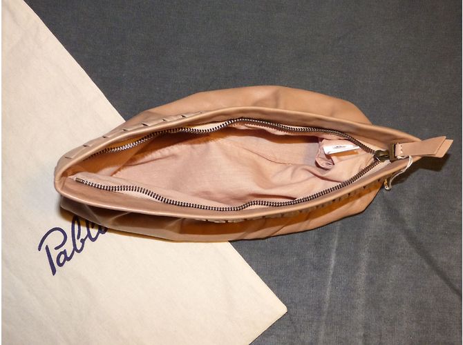 Pochette in pelle rosa Gerard Darel - vista 5