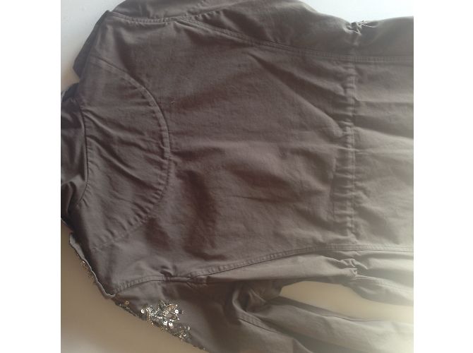 Chaqueta Ikks Sahariana de Algodón Caqui con Bordados de Perlas - vista 5