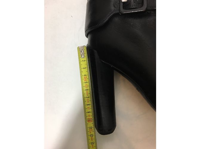 Louis Vuitton Black Leather Boots Size 38.5 - view 9