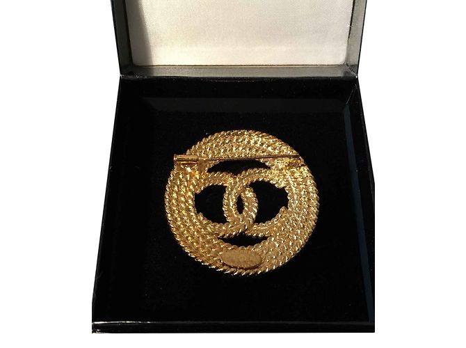 Chanel brooche D'oro - vista 2