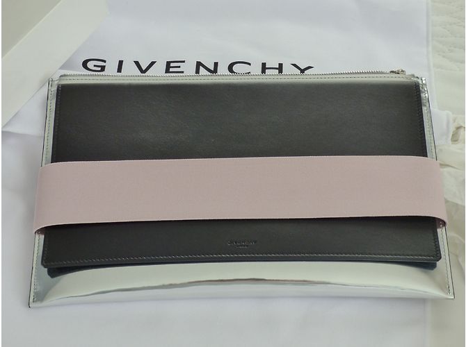Clutch Givenchy de cuero plata negro y rosa - vista 16