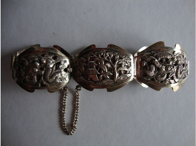 Autre Marque Bracciale in metallo argentato con decorazioni asiatiche Argento - vista 3