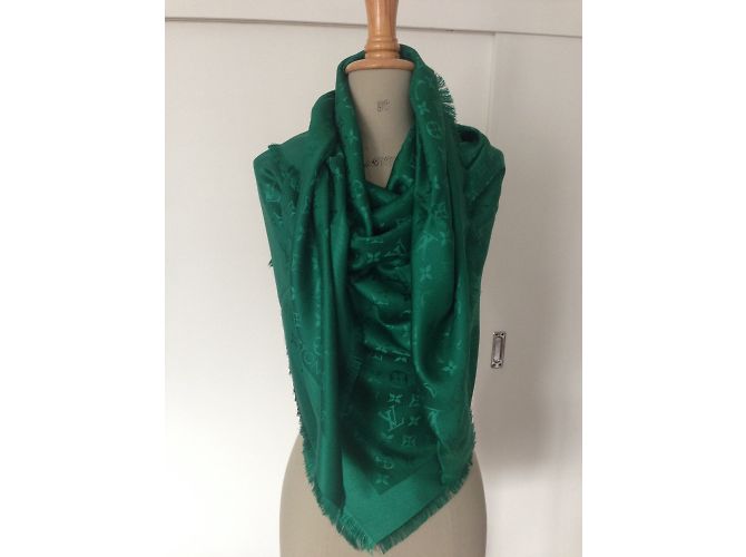Louis Vuitton Green shawl monogram - view 6