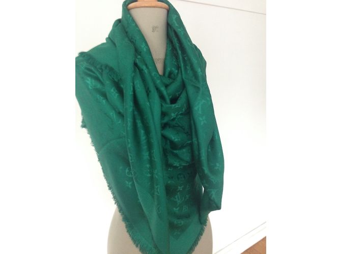 Louis Vuitton Green shawl monogram - view 7