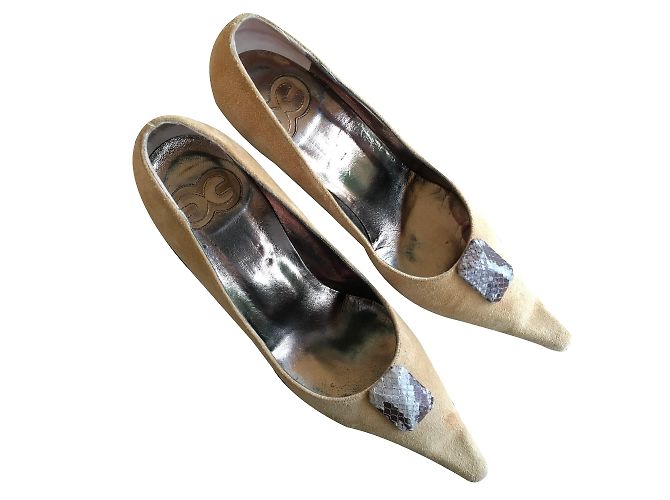Décolleté Escada in nabuk beige con dettagli rettile - vista 2