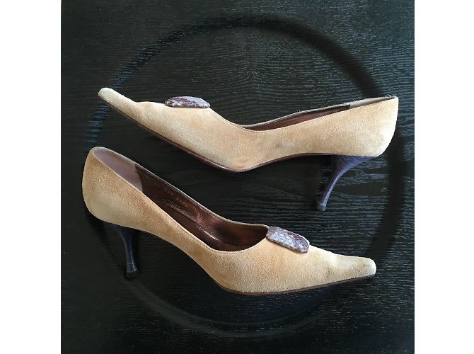 Décolleté Escada in nabuk beige con dettagli rettile - vista 4