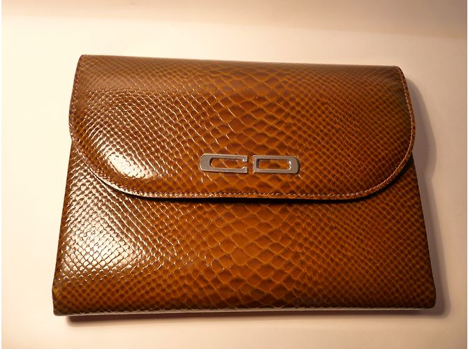 Pochette Christian Dior en peau de python caramel - vue 4