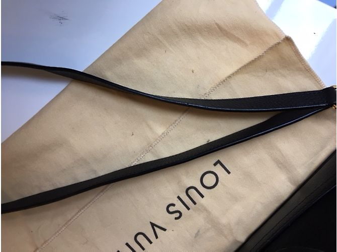 Louis Vuitton Alma Parnassea Nero - vue 24
