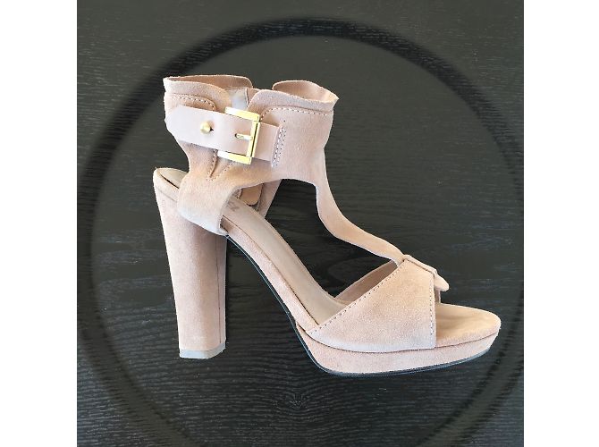 Sandali Diesel in pelle scamosciata beige con tacco 12 cm - vista 3