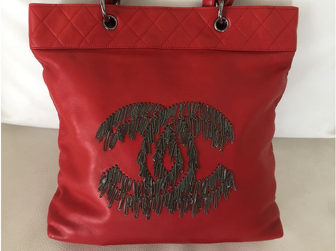 Borsa Shopping Chanel in pelle d'agnello rossa Rosso - vista 4