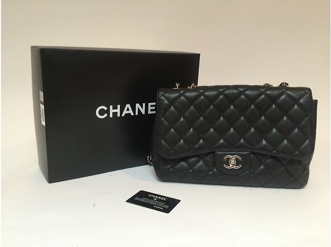 Timeless Chanel Jumbo Classic Caviar Handbag Nero - vista 14