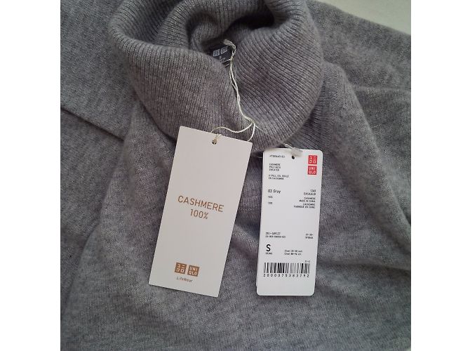 Uniqlo Pulls, Gilets - vue 3