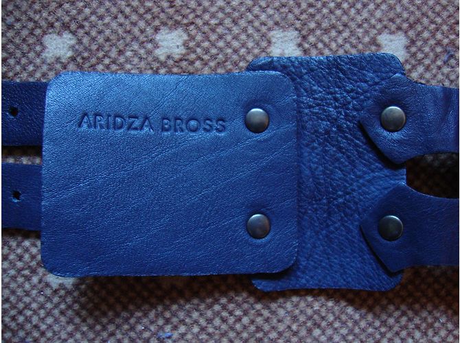 Aridza Bross cinto Azul - vista 3
