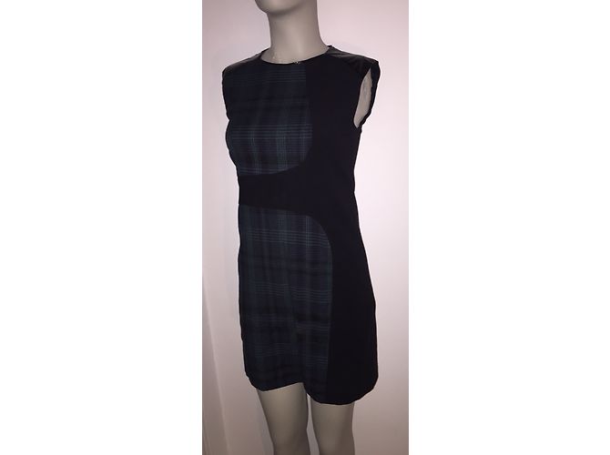 Pinko Schwarzes Wollkleid mit Karomuster und Kunstleder Einsätzen - Ansicht 13