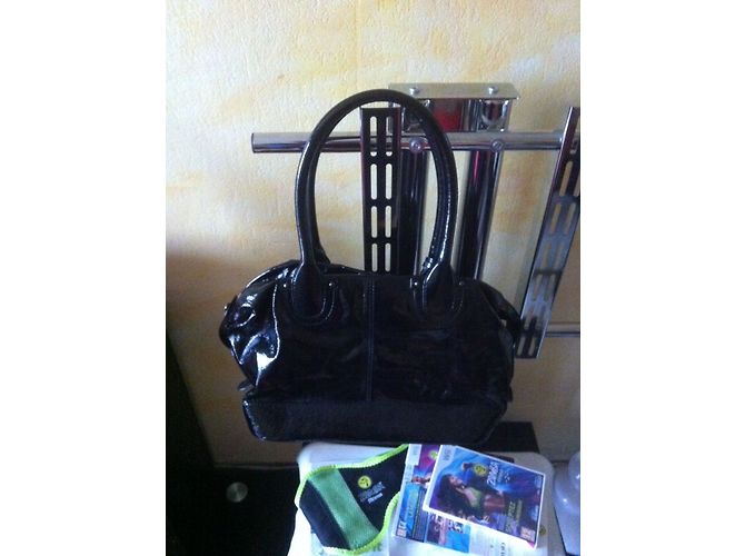 Autre Marque Borsa a mano UPLA Angie in vernice nera Nero - vista 5