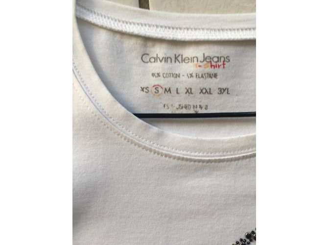 Camiseta de manga larga Calvin Klein de algodón crema Crudo - vista 3