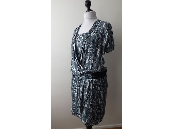 Vestido Ikks Estampado Estilo Militar Viscosa Multicolor - vista 11