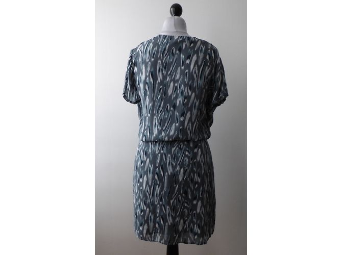 Vestido Ikks Estampado Estilo Militar Viscosa Multicolor - vista 13