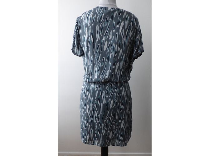 Vestido Ikks Estampado Estilo Militar Viscosa Multicolor - vista 15