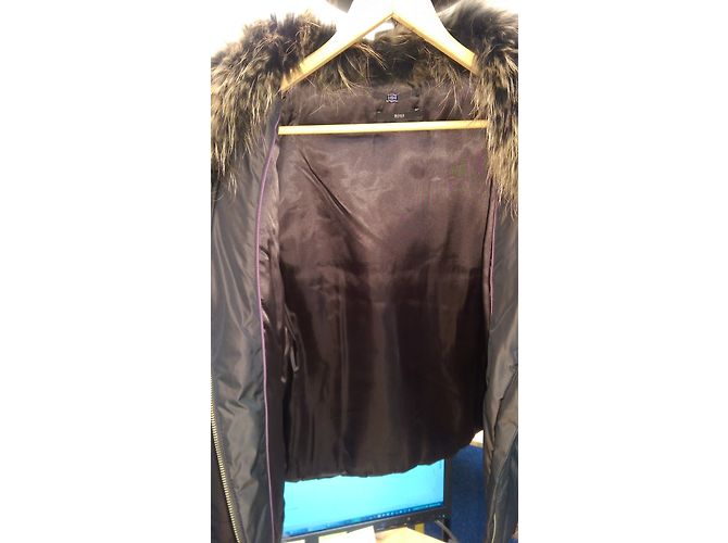 Hugo Boss Jacke Braun aus Polyester mit Waschbärfell - Ansicht 3