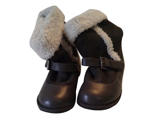 Autre Marque Bottes Verbaudet en cuir noir taille 25 - vue 2