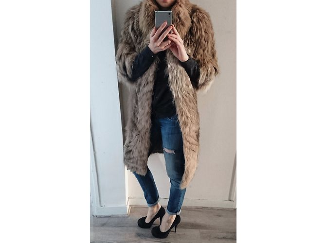Autre Marque Abrigo de piel de zorro beige mangas 3/4 - vista 3