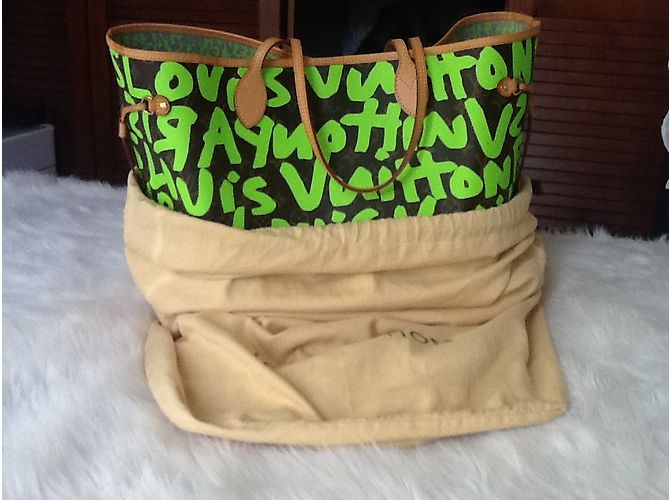 Louis Vuitton Neverfull Verde - vista 4