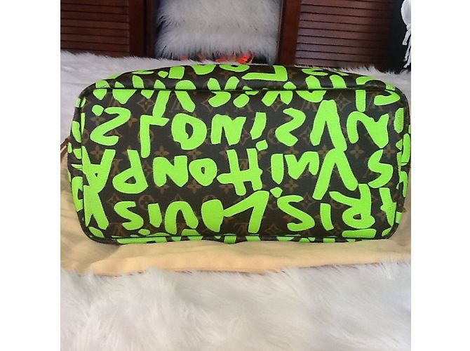 Louis Vuitton Neverfull Verde - vista 7