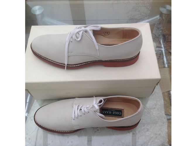 Ballerine Cole Haan Bucks in scamosciato avorio - vista 2